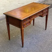 Bureau Roche Bobois en merisier massif style Louis XVI avec tirettes