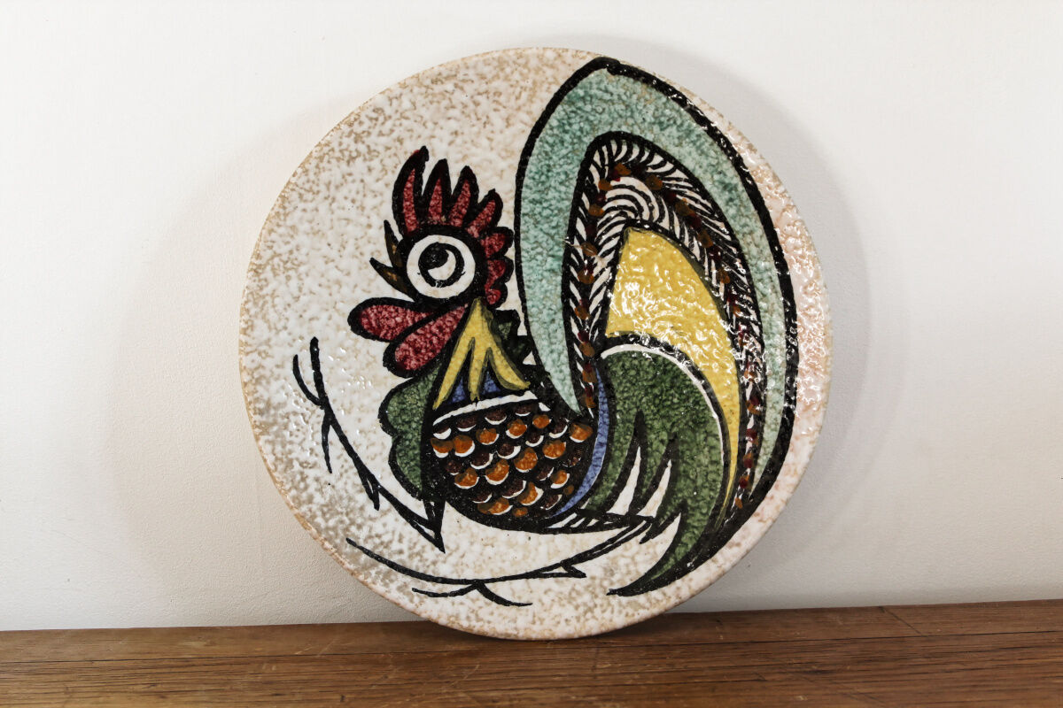 Dish rooster signed Valencia