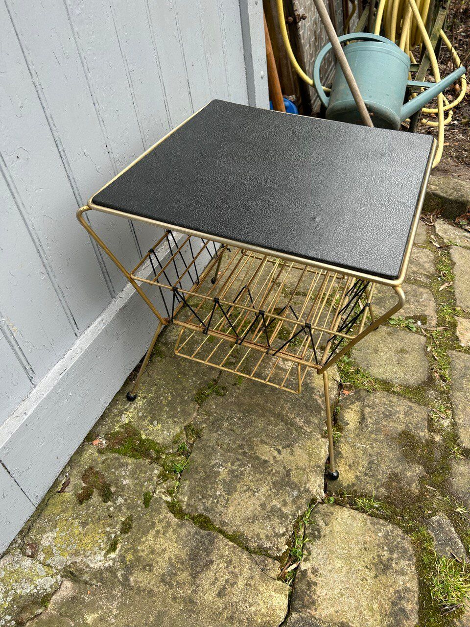Table basse avec porte revues vintage - 1960