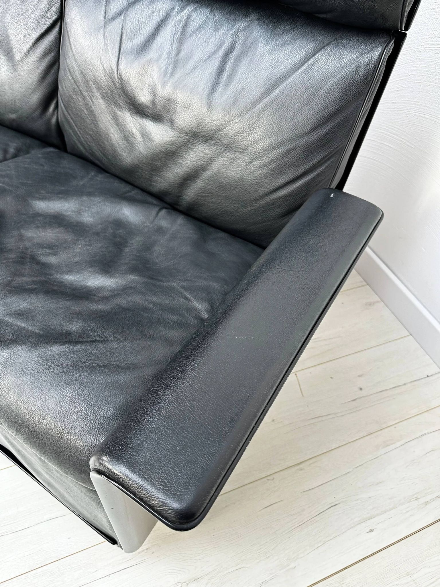 ‘70s/‘80s Vintage 620 Leather 2-Seater Sofa by Dieter Rams for Vitsoe