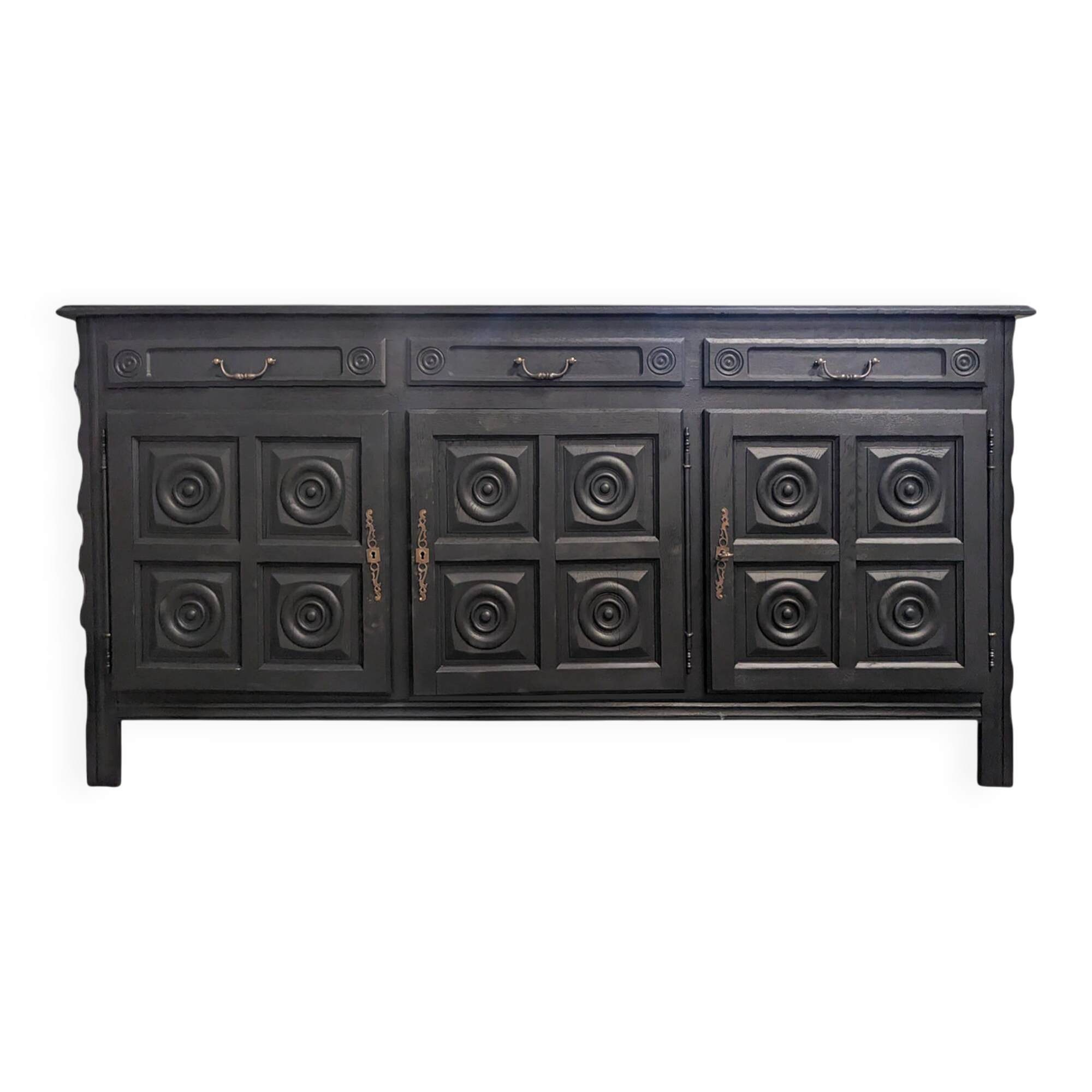 Black neo-Basque enfilade