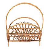 Wicker magazine basket