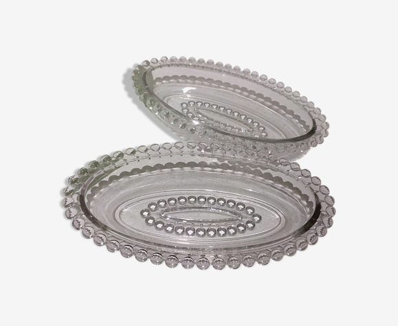 Duo of glass beaded raviers