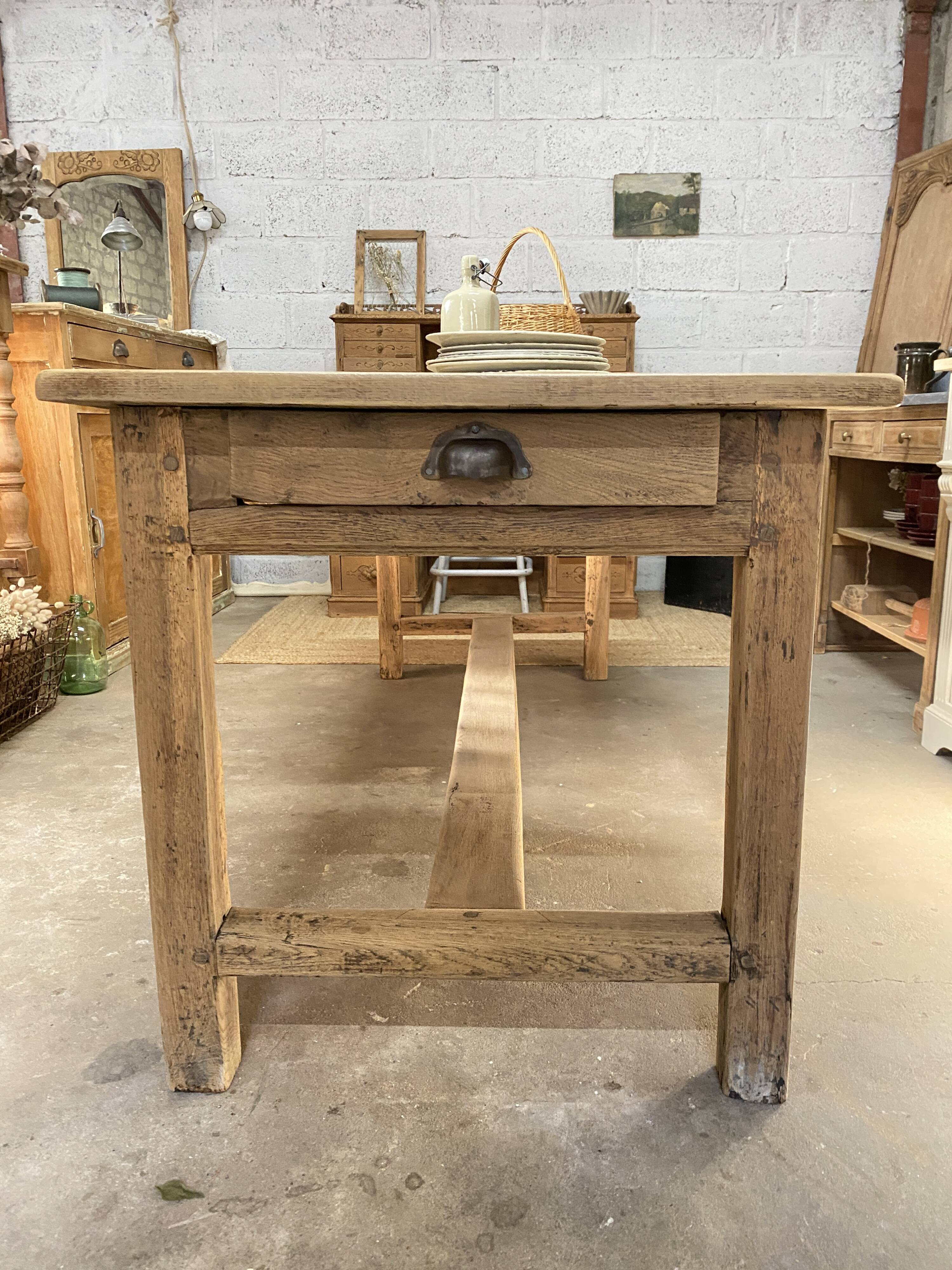 oak farmhouse table - 2 drawers