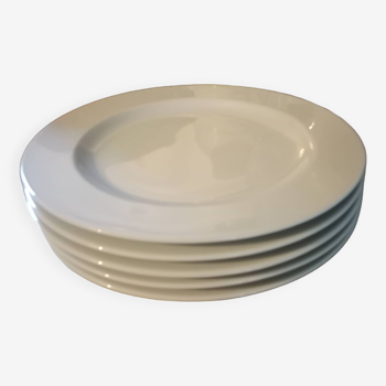 Assiettes plates blanches