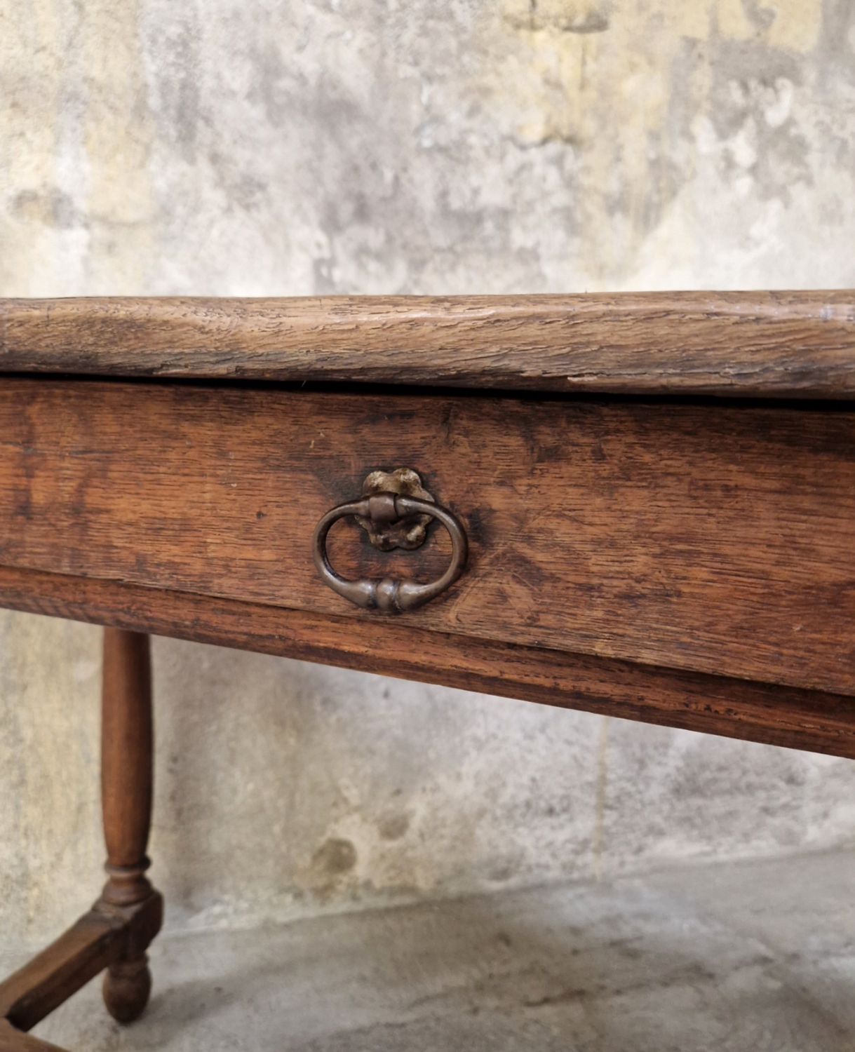 Campaign office table