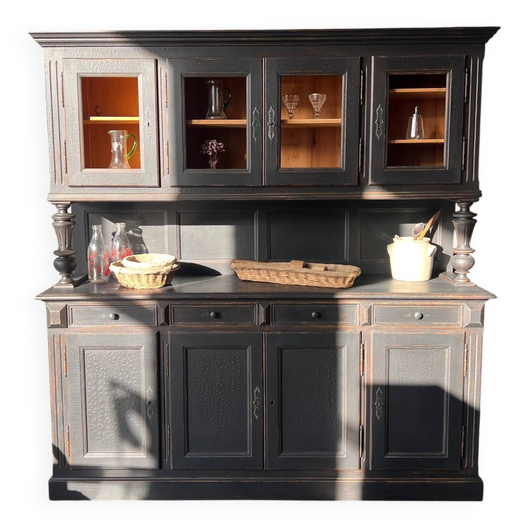 Kitchen cabinet in refinished fir