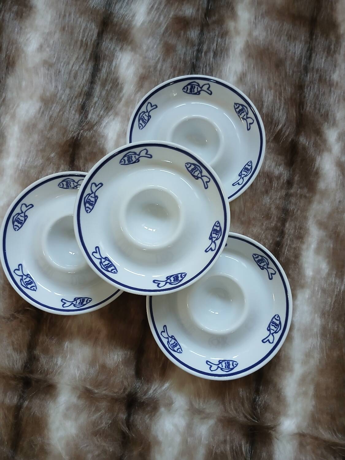 4 White Square Egg Cups