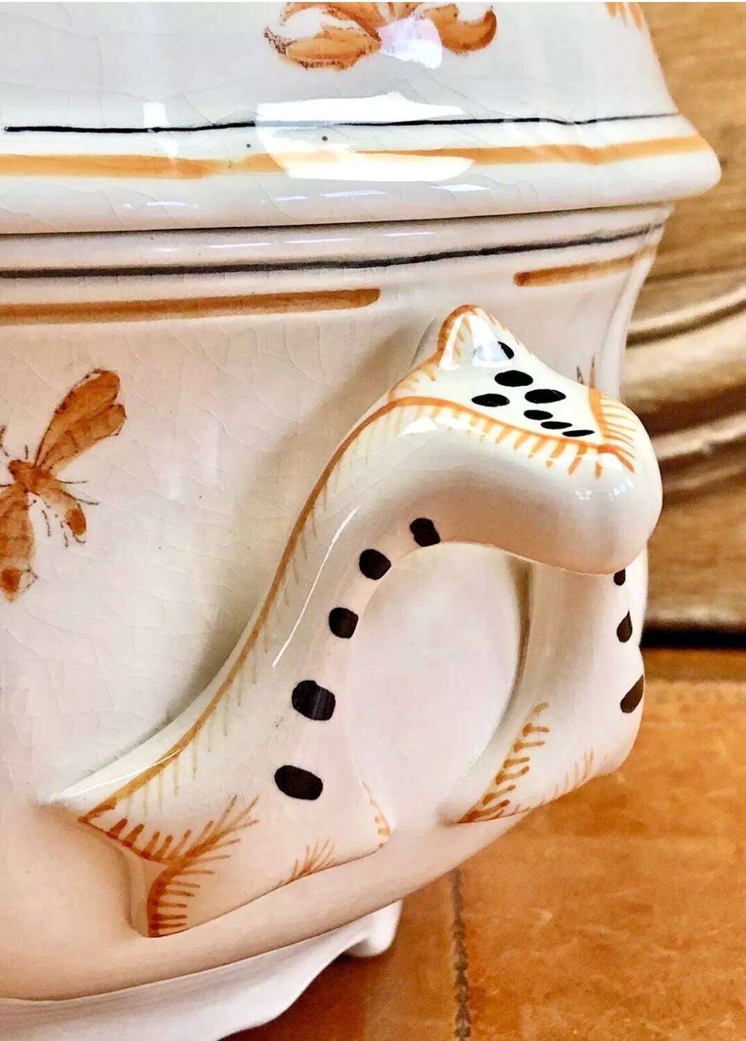 Ancienne soupière légumier Longchamp décor Moustiers Olerys 2