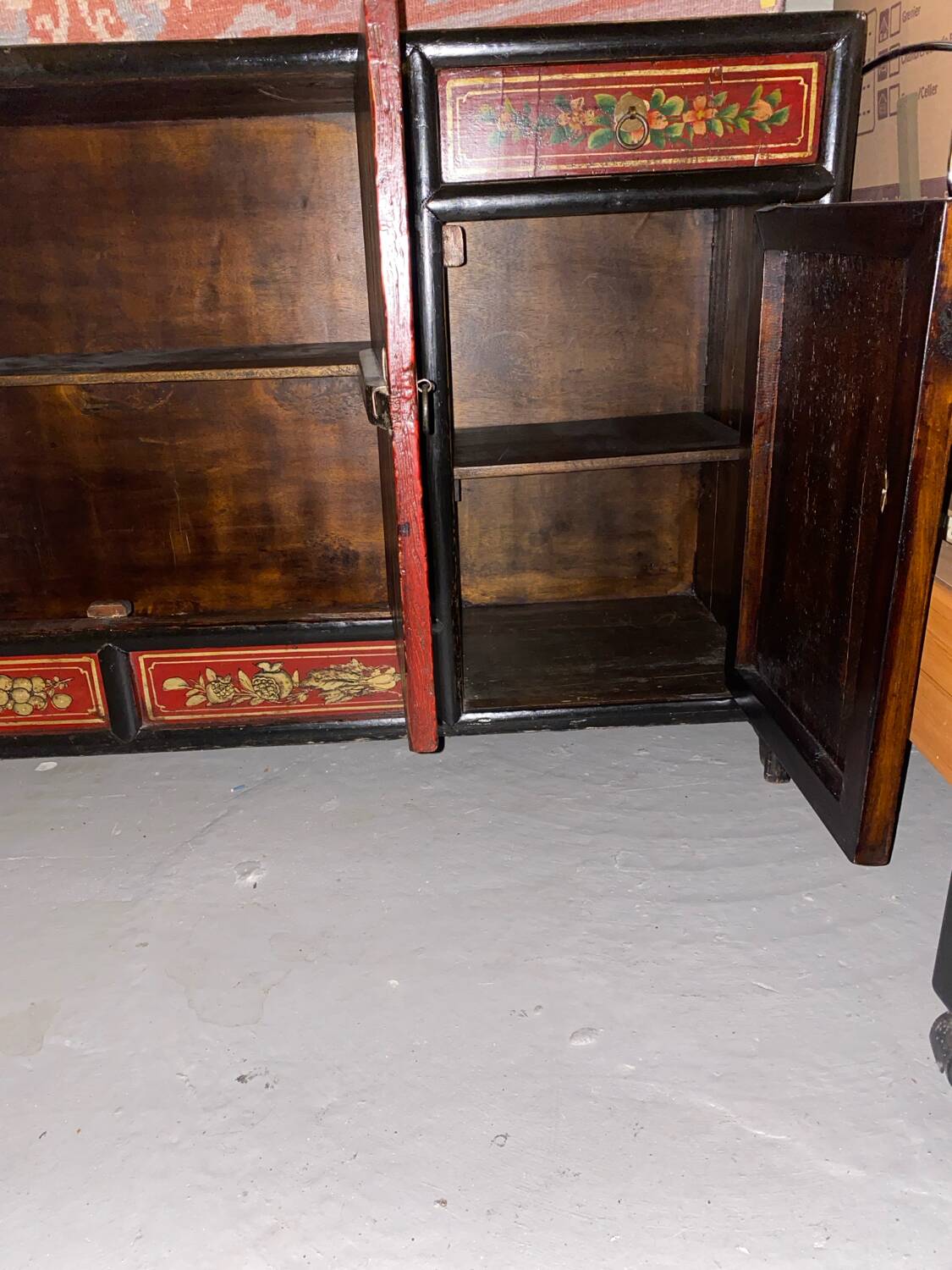 Buffet furniture / Chinese painting