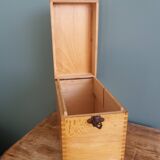 Wooden storage box, empty pocket
