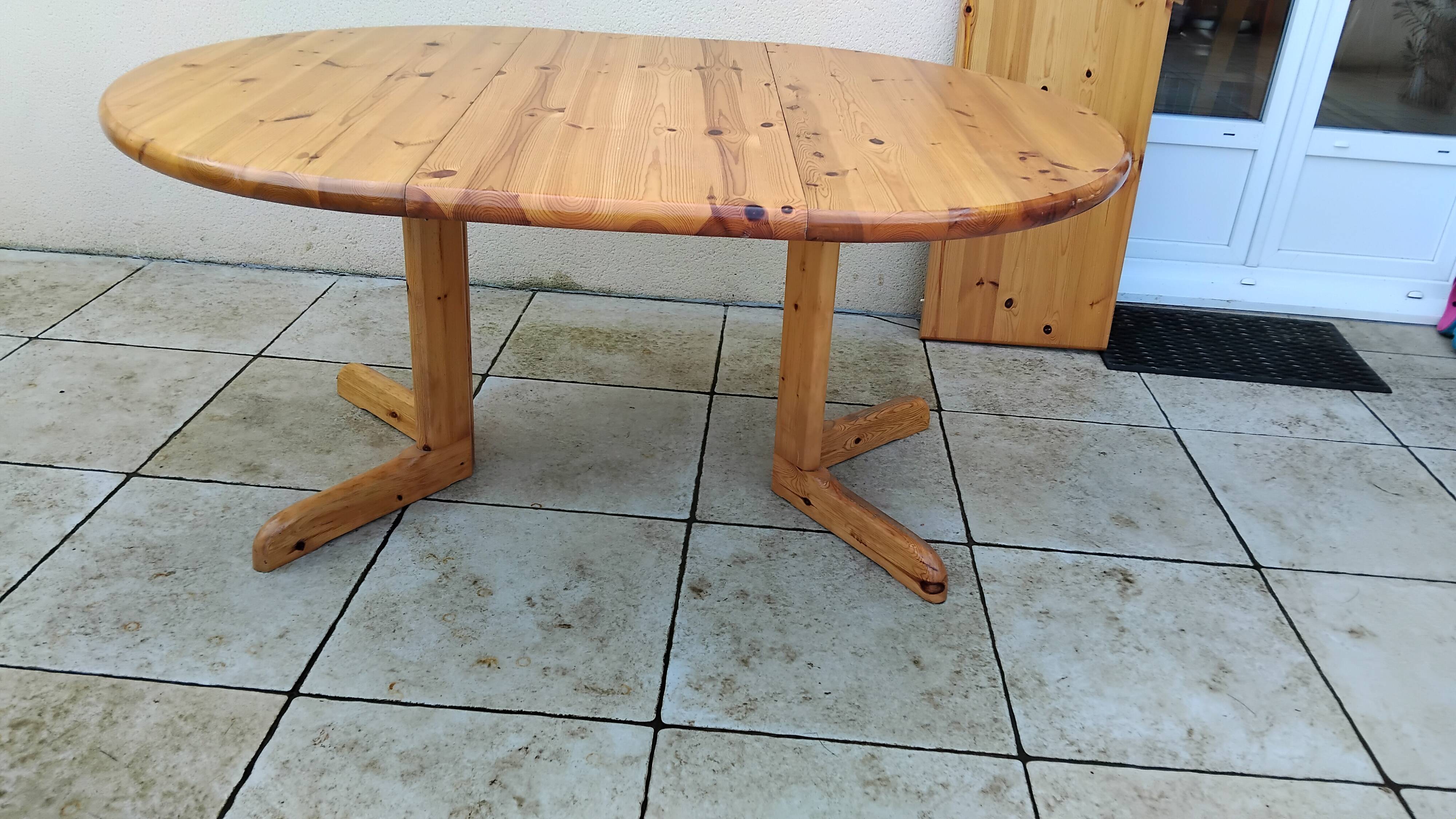 Vintage pine dining table from the 1970s in the style of Rainer Daumiller.