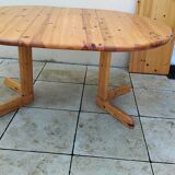 Vintage pine dining table from the 1970s in the style of Rainer Daumiller.