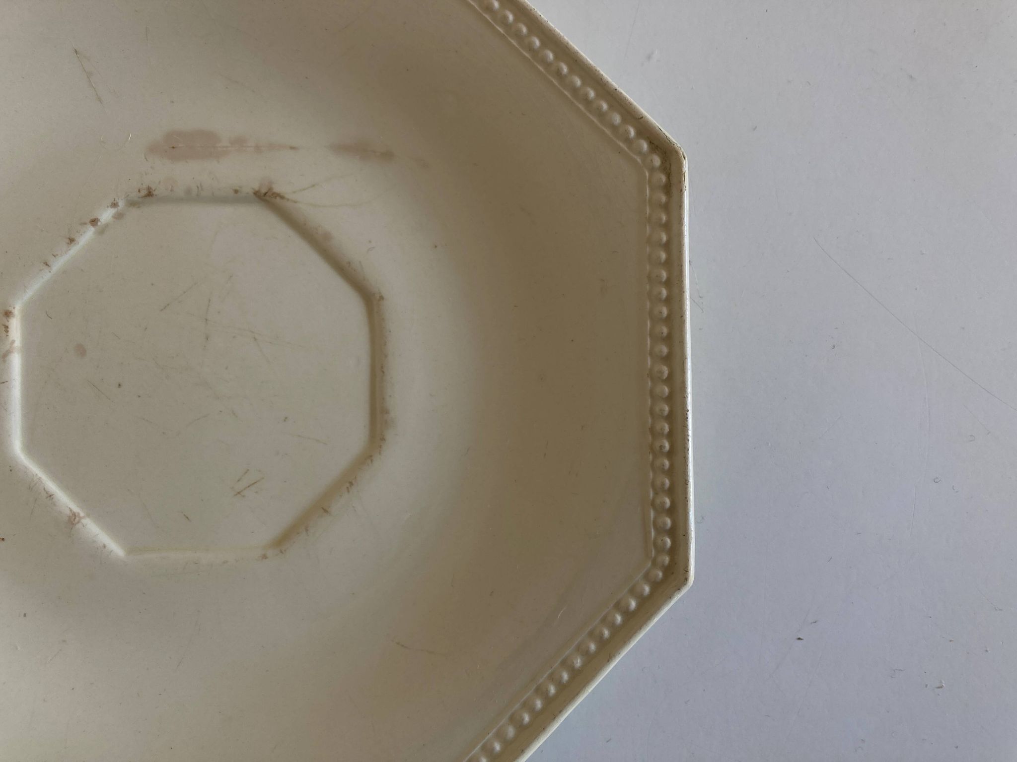 Set de 4 assiettes octogonales perles Creil & Montereau 19e