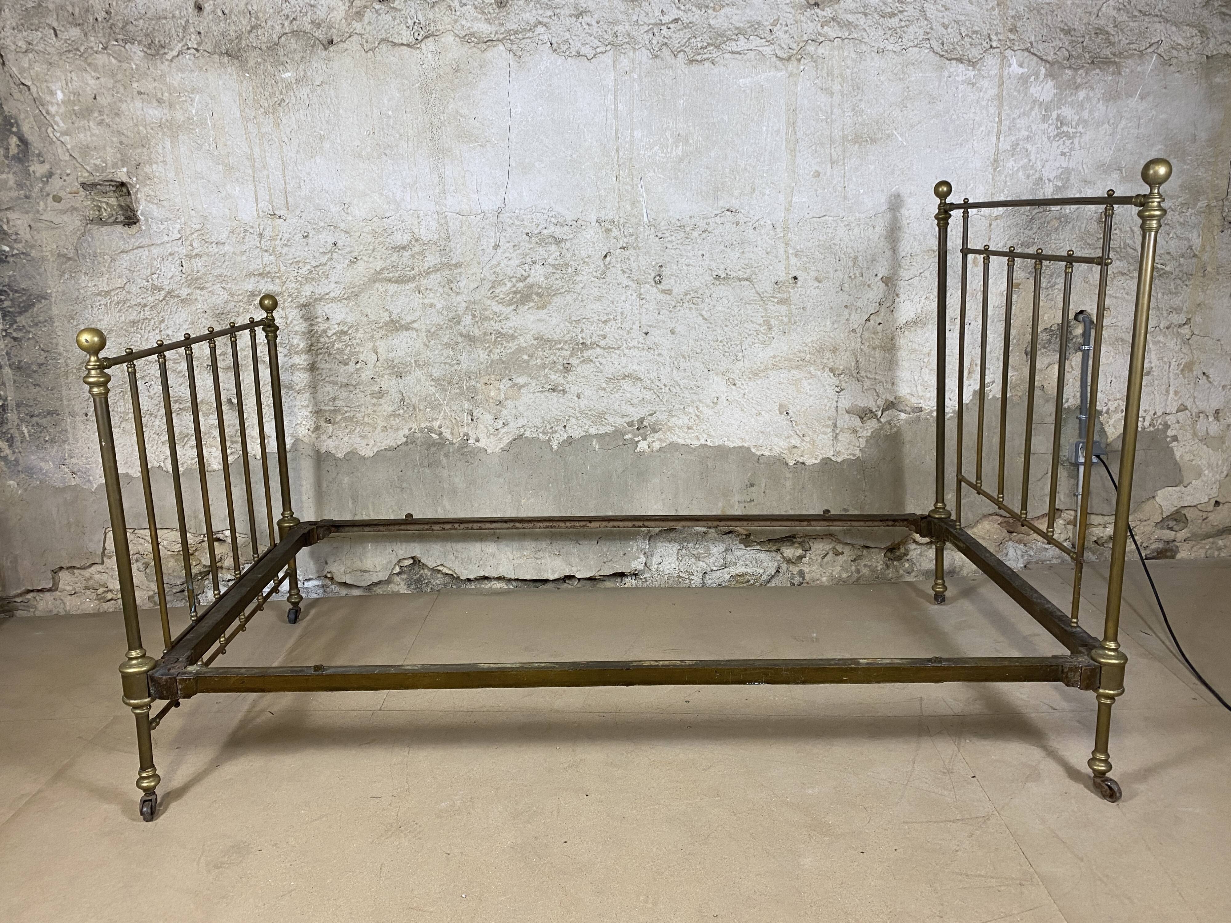 Wrought iron bed with bars