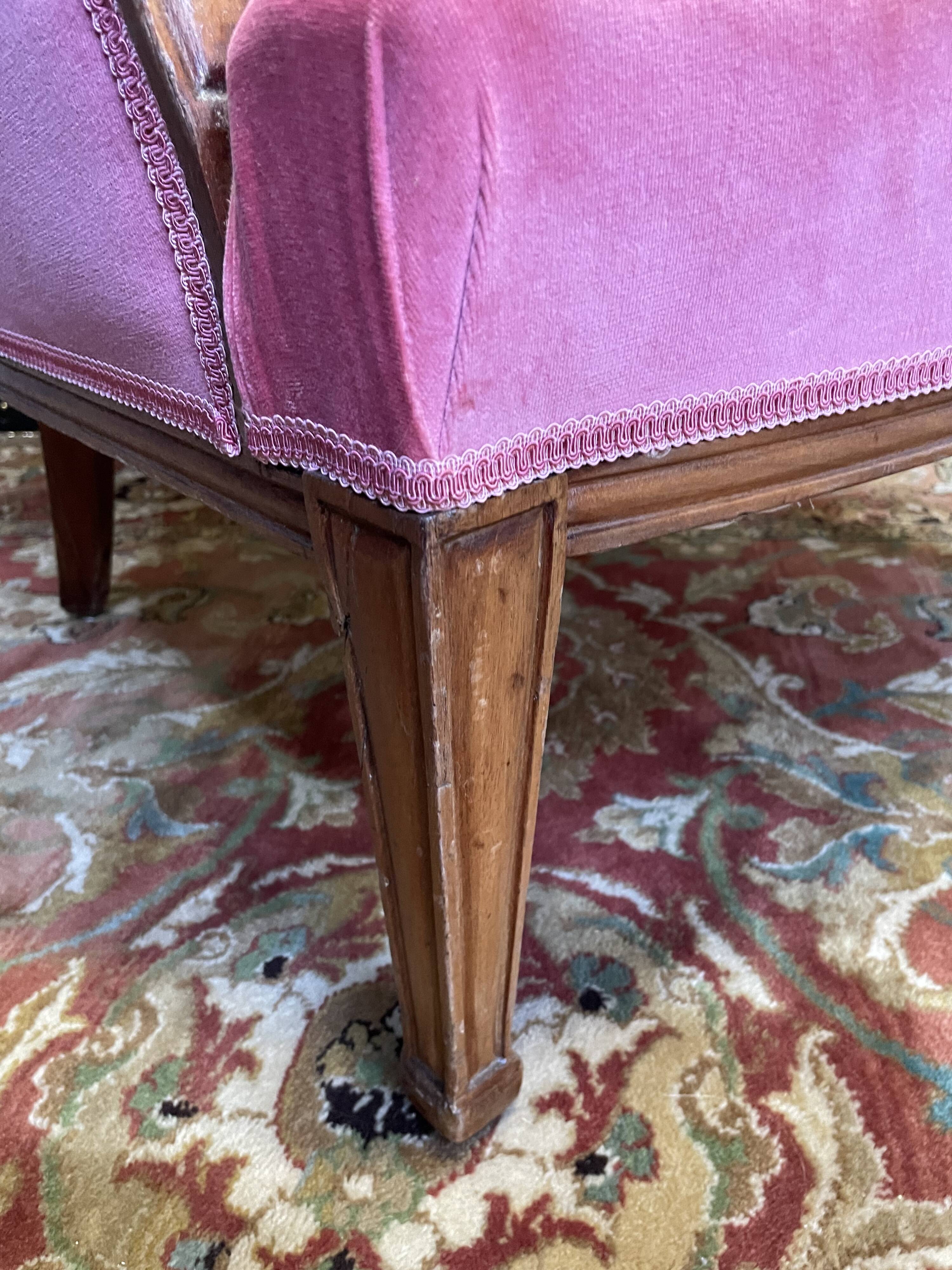 Bergère de style Louis XVI velours rose