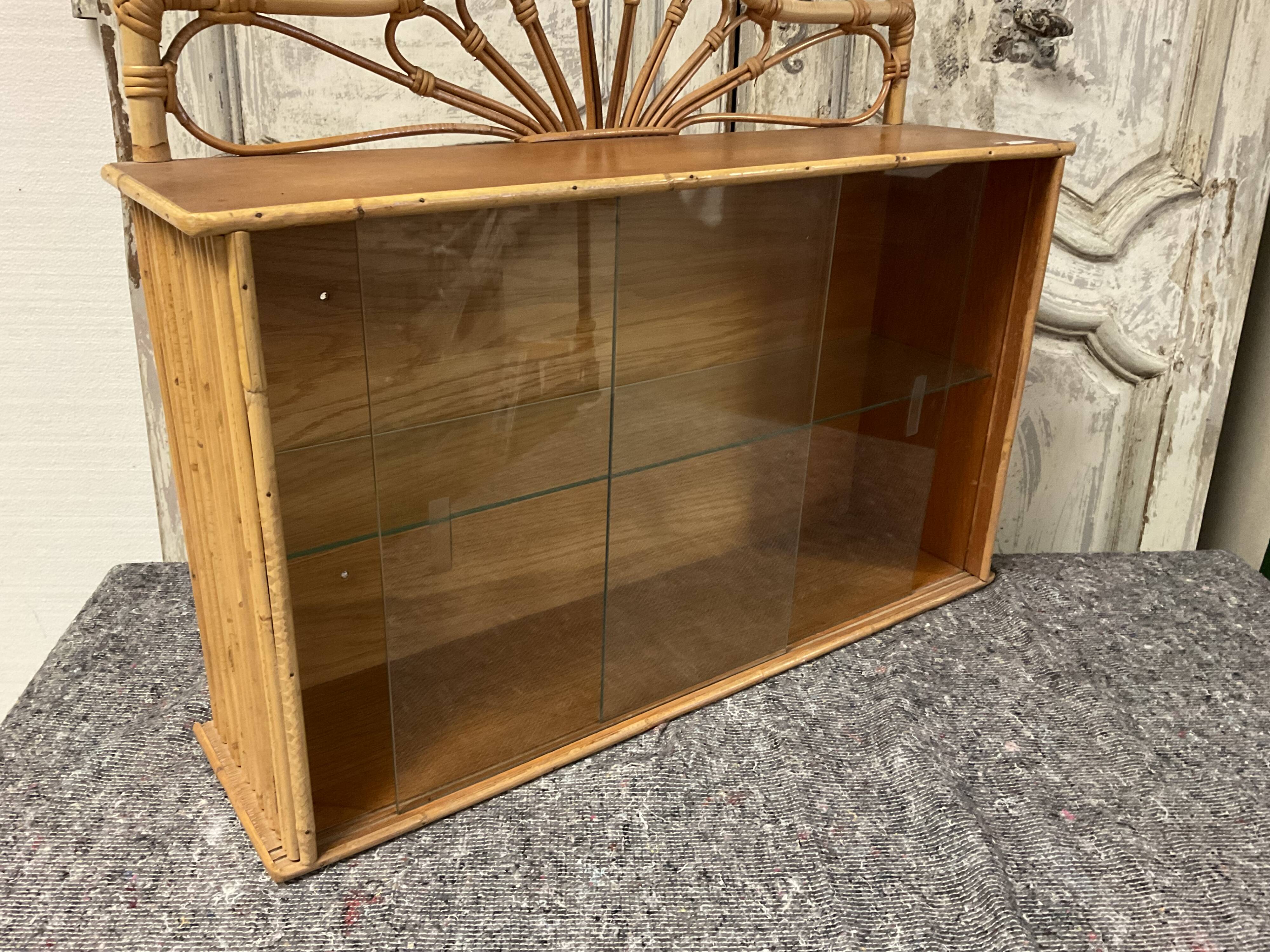 Vitrine murale
