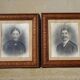 Portraits photos dans cadre en bois, la paire