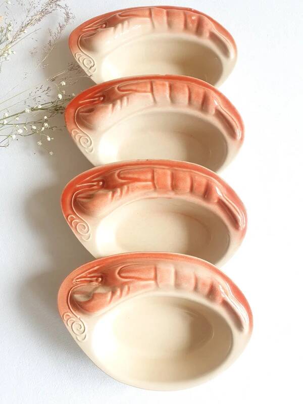 Ceramic crayfish bowls