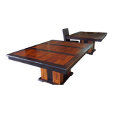 Table en bois exotique