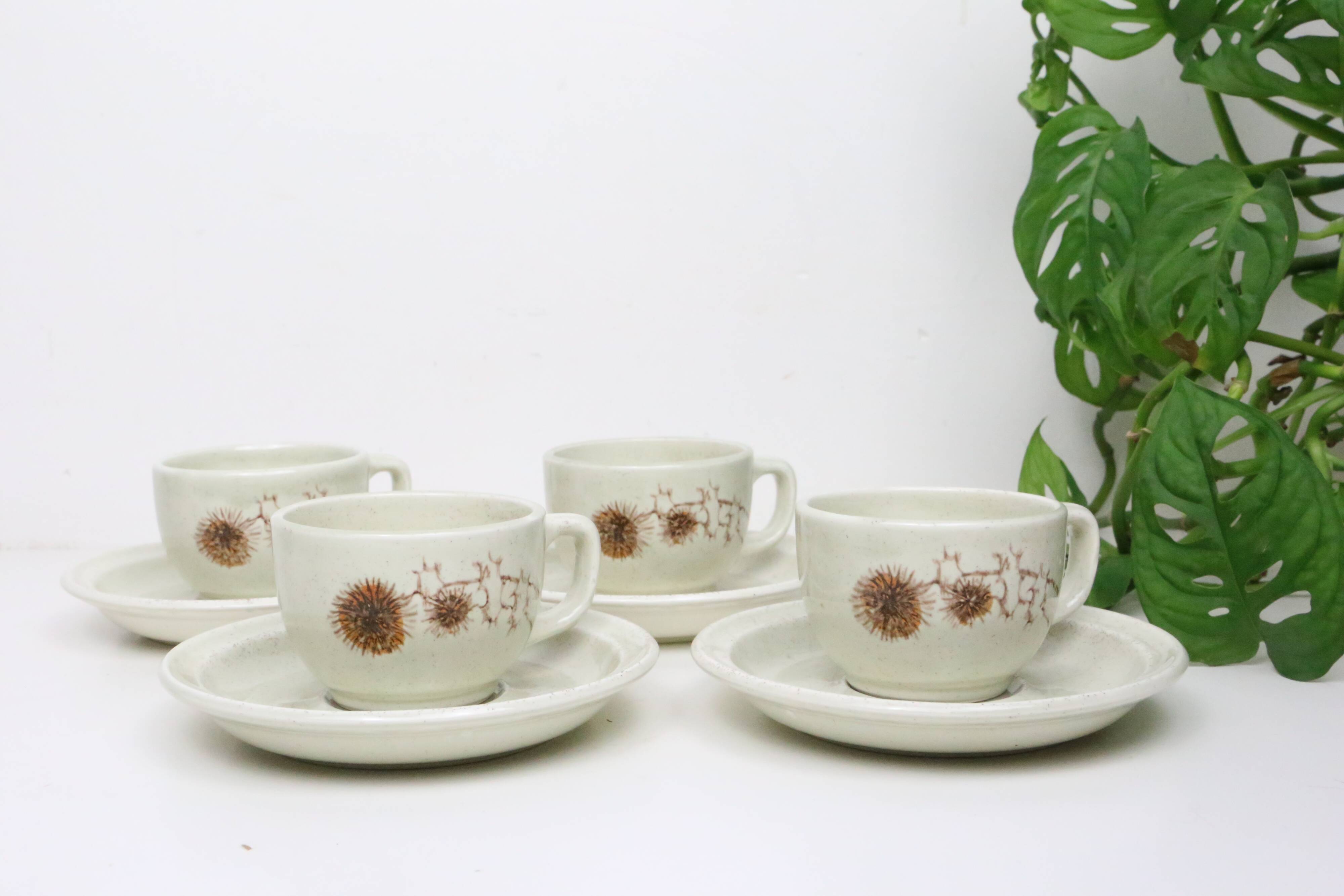 Set of 4 cups and saucers, Sarreguemines, Chardon model, vintage French