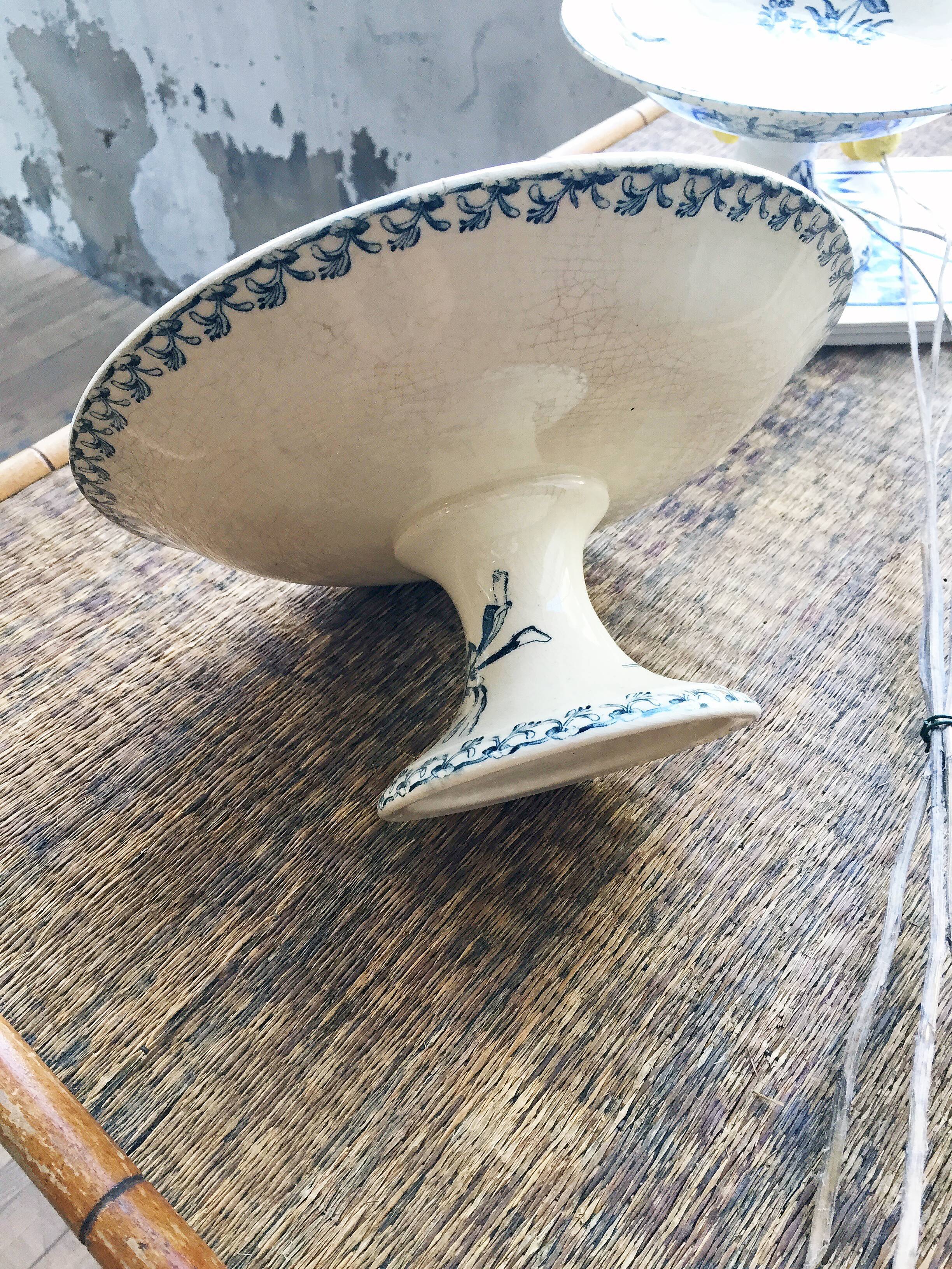 Iron earth compotier