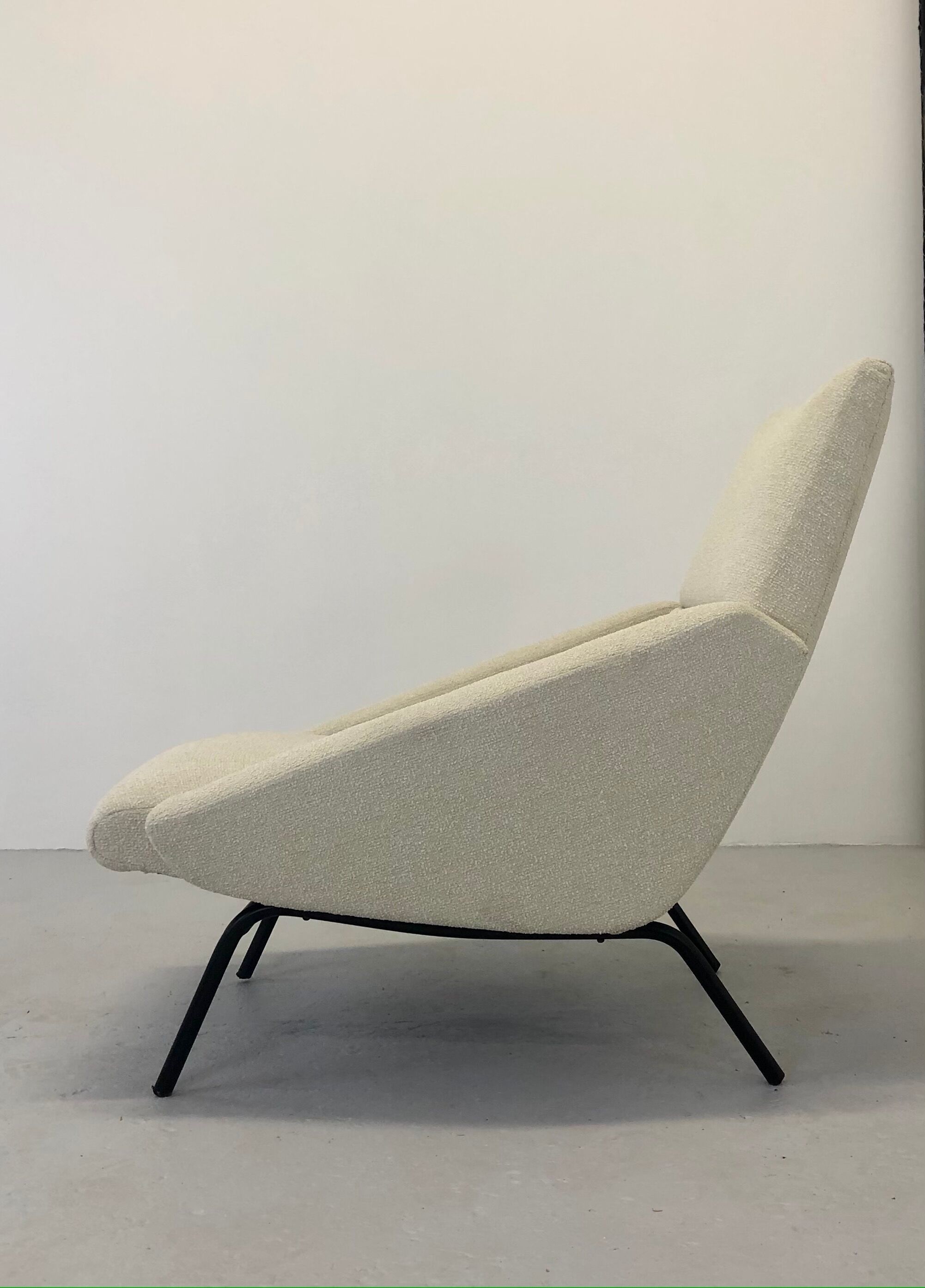 An armchair by Gérard Guermonprez