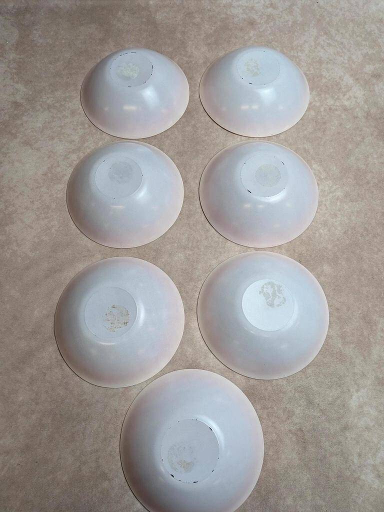 Set of 7 vintage coloured Luminarc bowls
