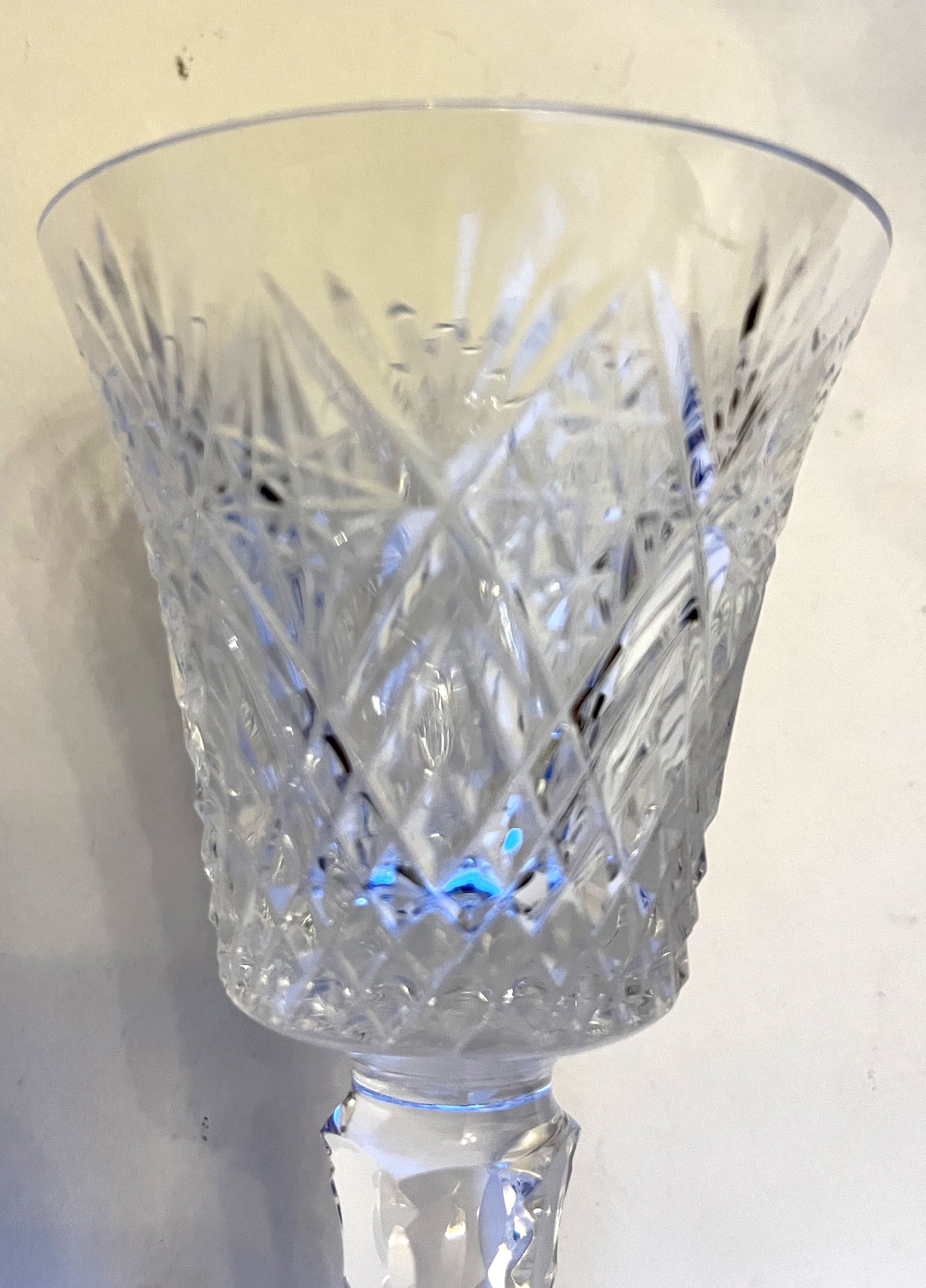6 verres à eau en cristal taillé