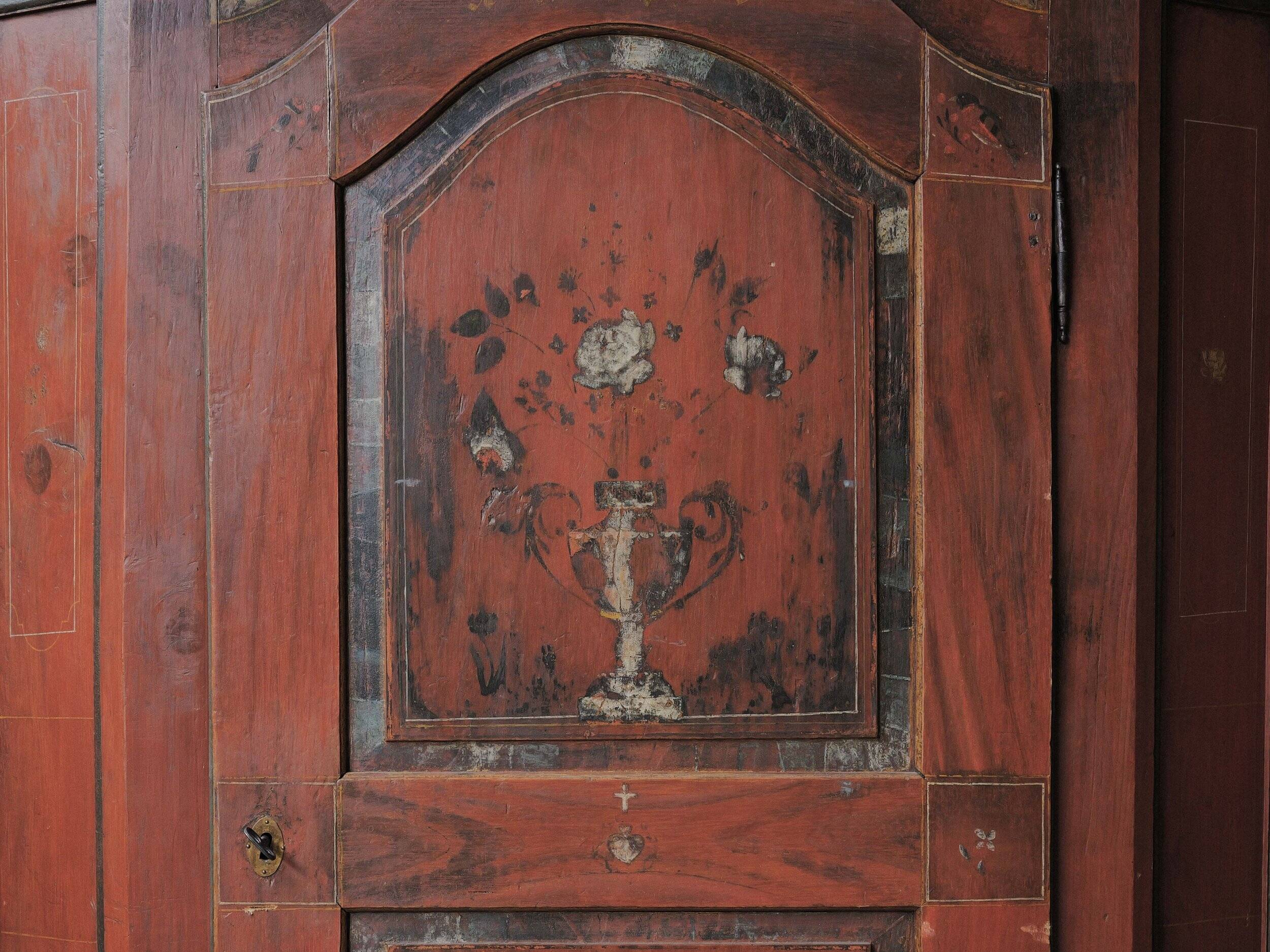 Bavarian wardrobe painted in solid pine, Folk Art, 19th century