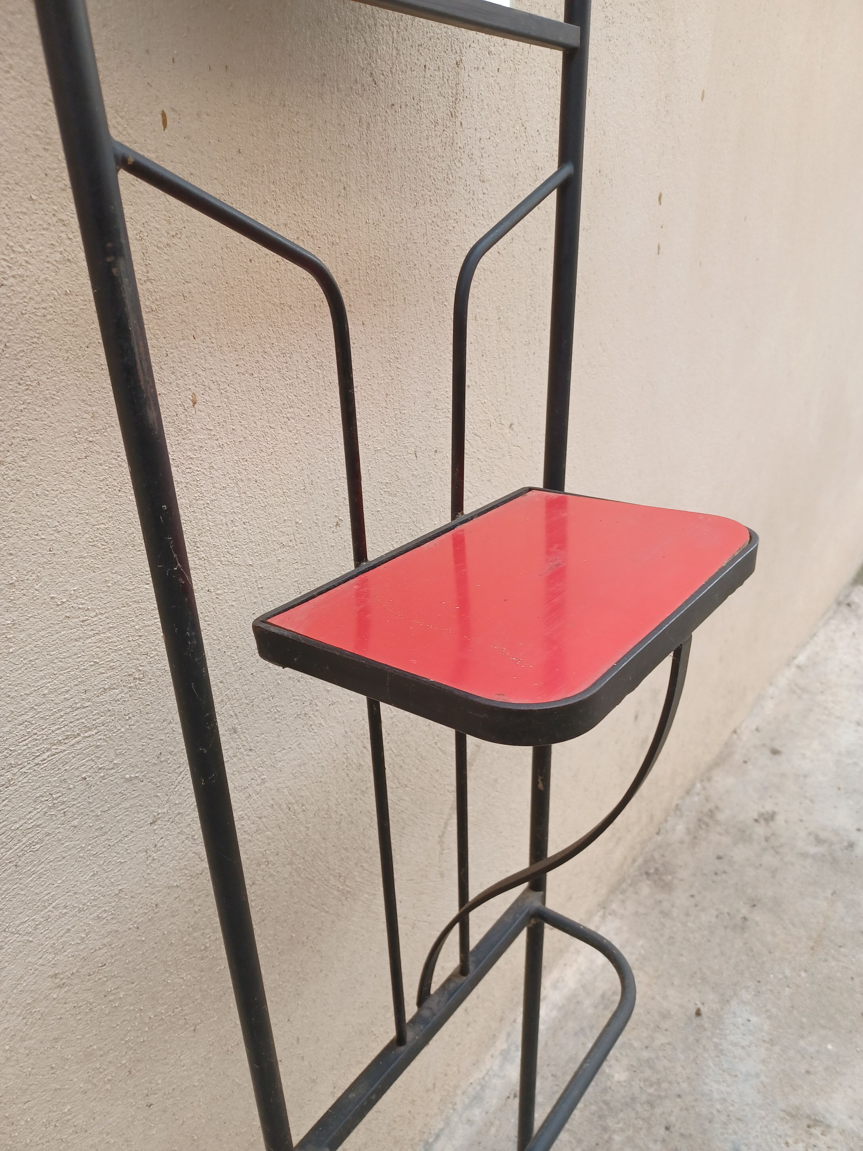 Cloakroom, vintage 50's