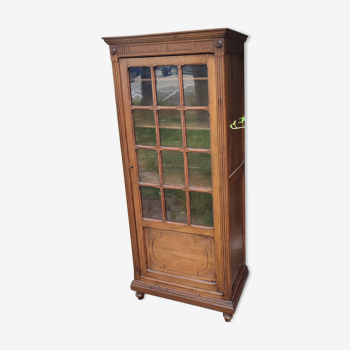 Armoire parisienne vitrée