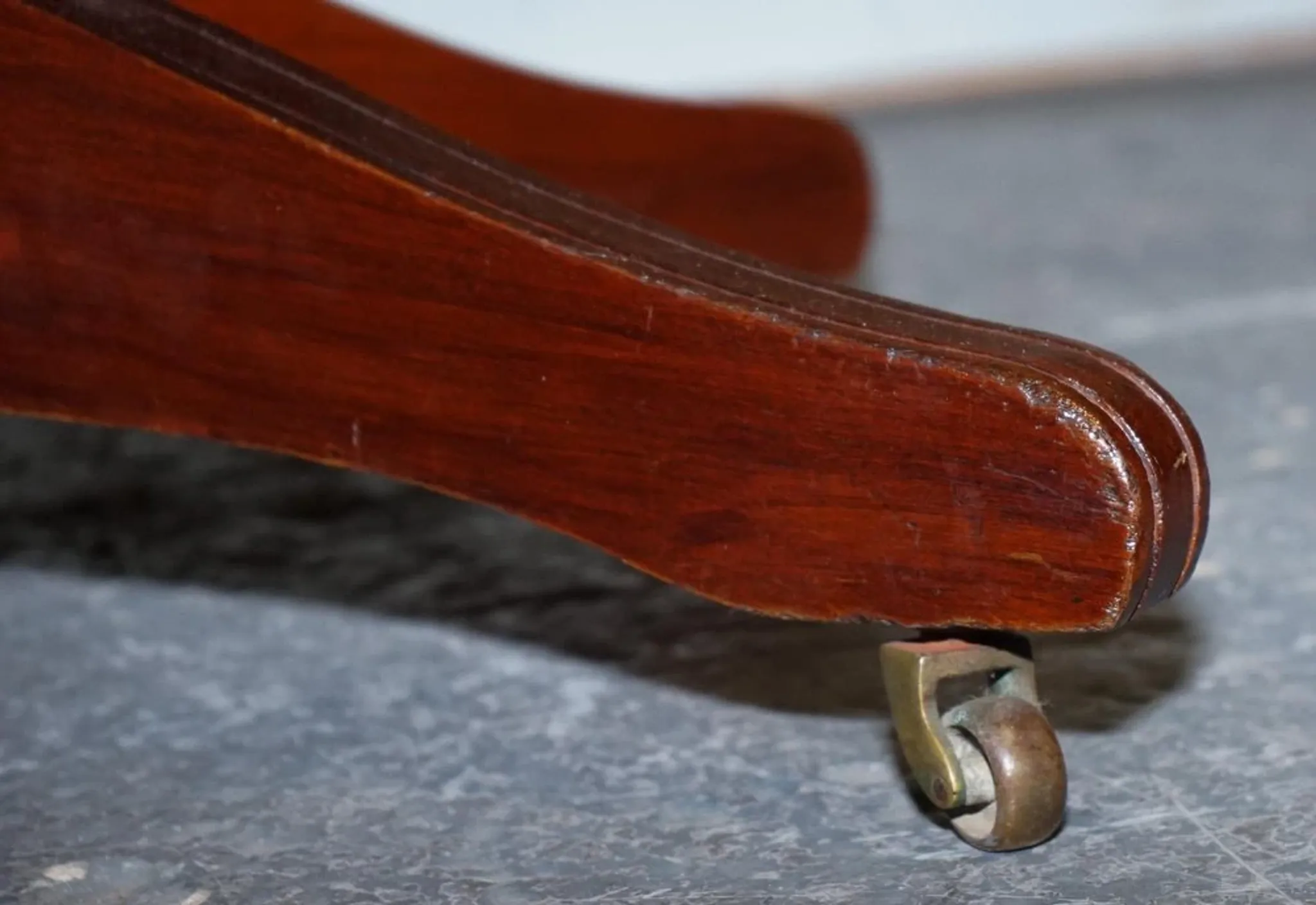 Antique Chesterfield Office Chair in Hand-Dyed Leather in Georgian Style
