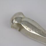Acanthus-leaf sugar pinch in solid silver acanthus leaf