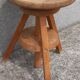 Tabouret à vis en bois