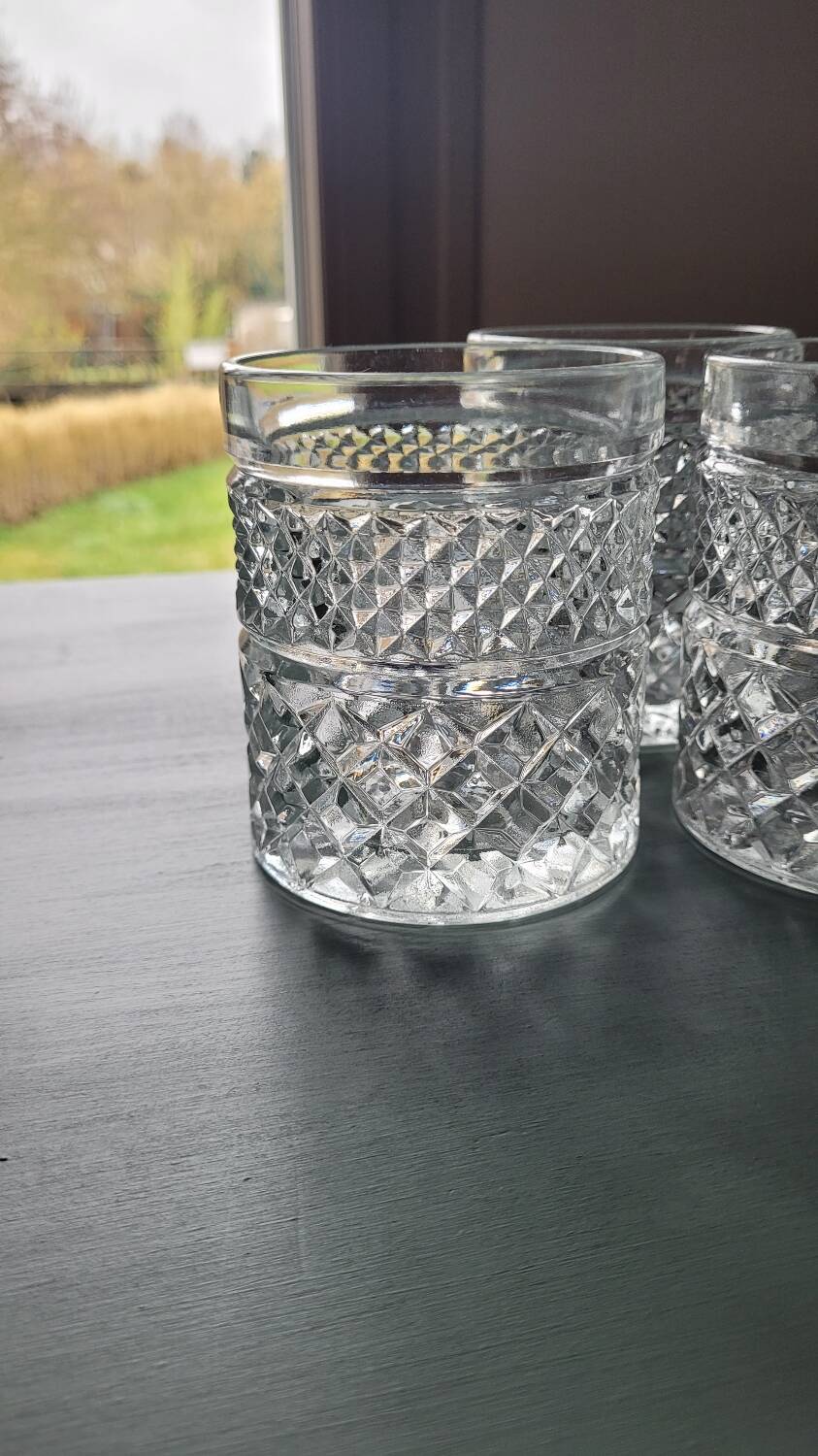 4 whiskey glasses