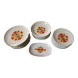 Service d'assiettes et plat en porcelaine, années 70