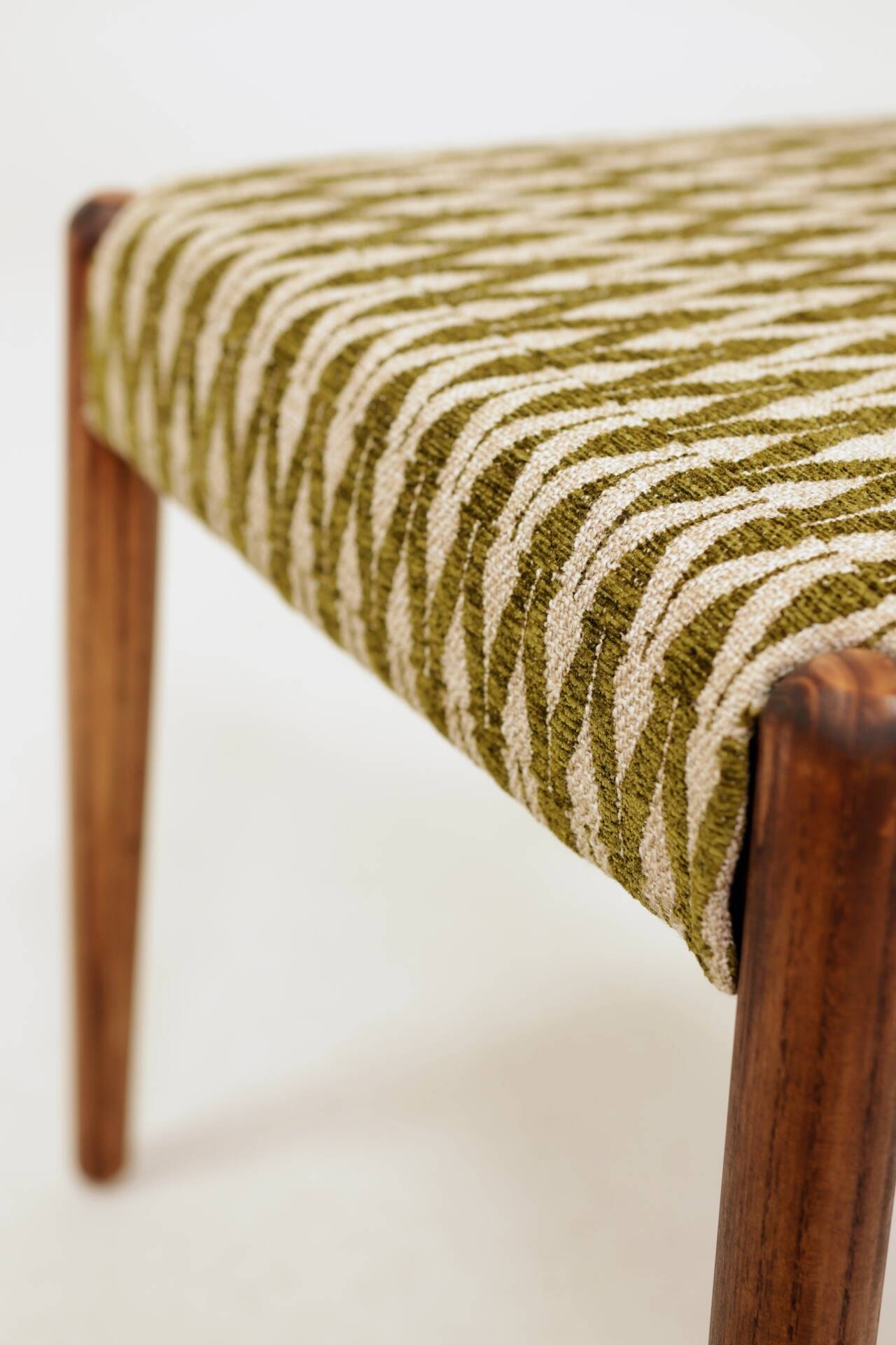 Set 2 Dining Chairs Solid Wood Ash Green Jacquard Fabric