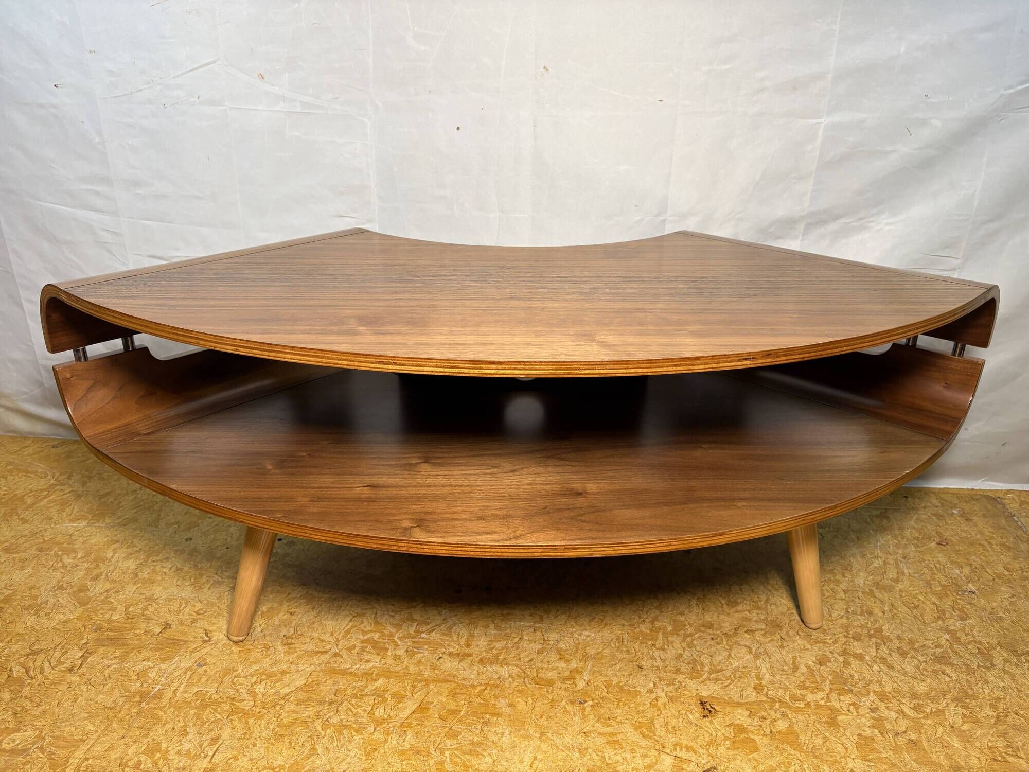 Mid-Century Modern Jual Havana Walnut Corner TV Stand Elegant Walnut Finish