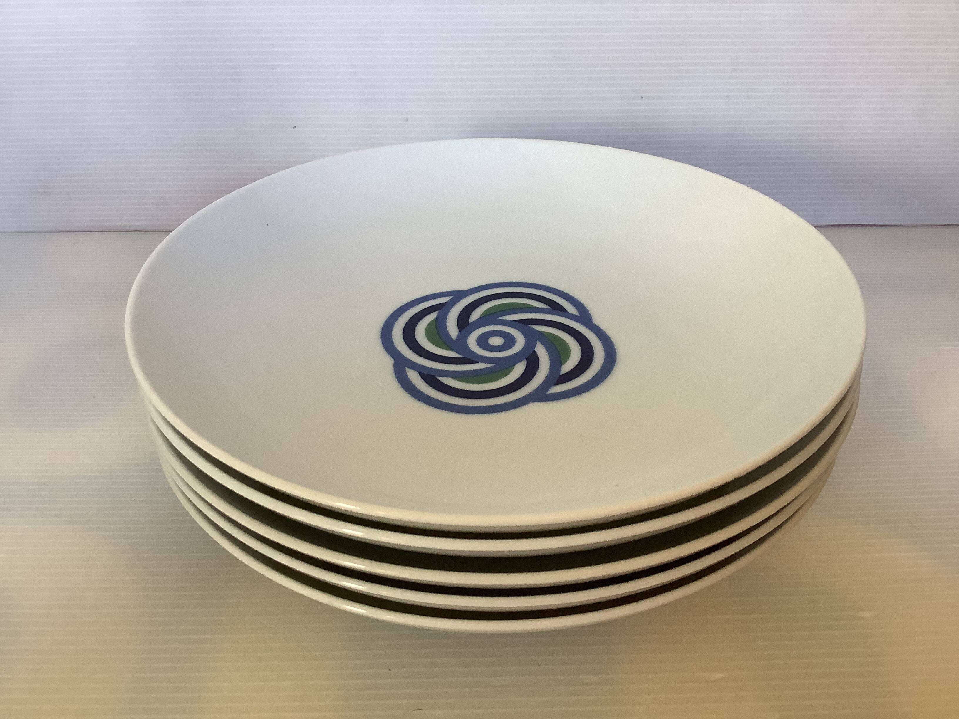 Five vintage Hutschenreuther Germany plates