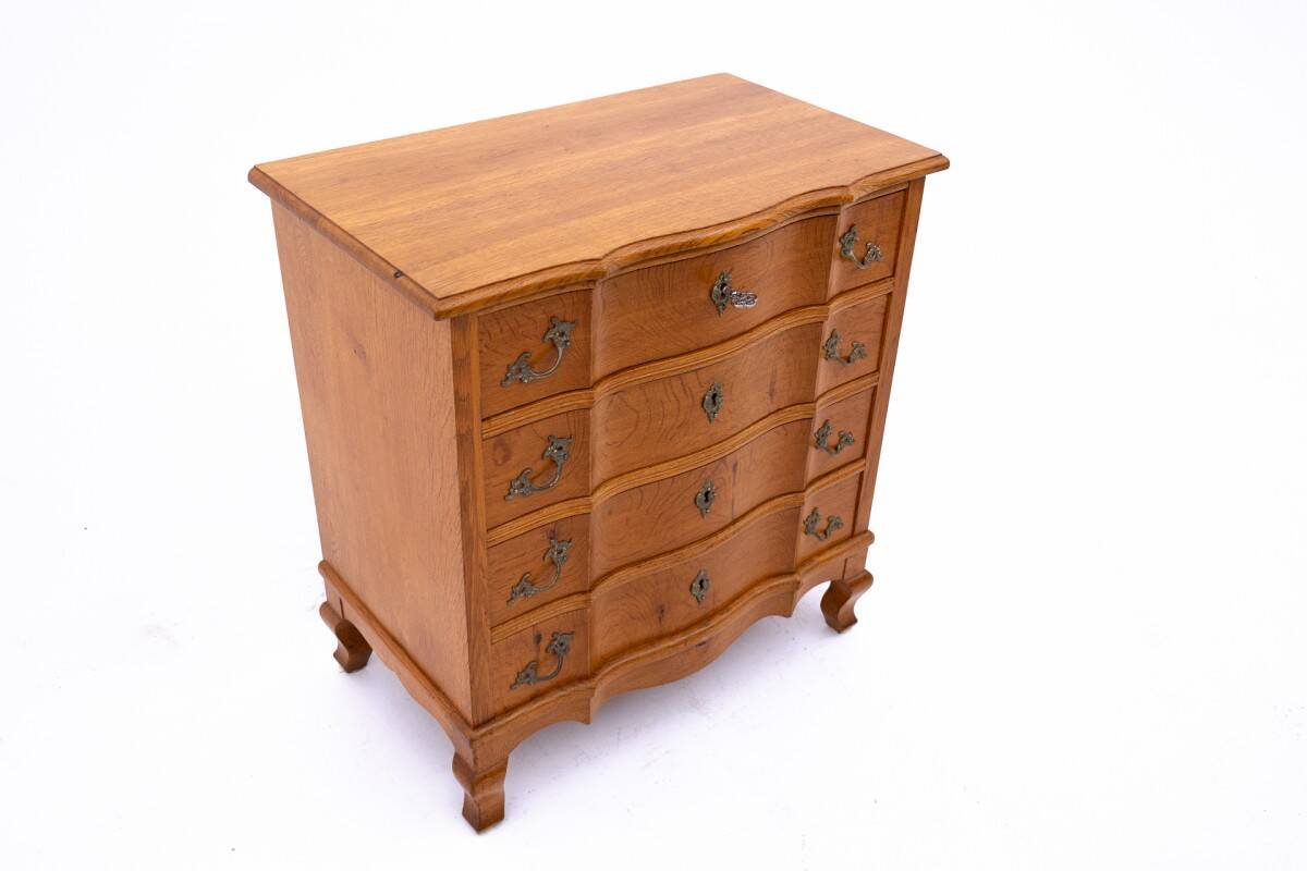 Oak chest of drawers, Northern Europe, circa 1910