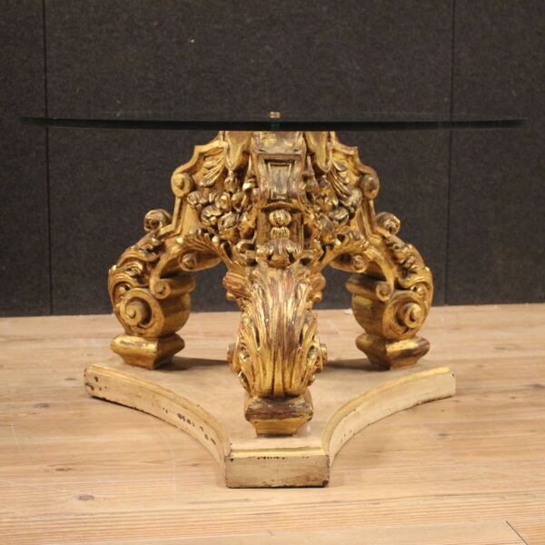 Table basse ronde italienne en bois laqué et doré avec dessus en verre