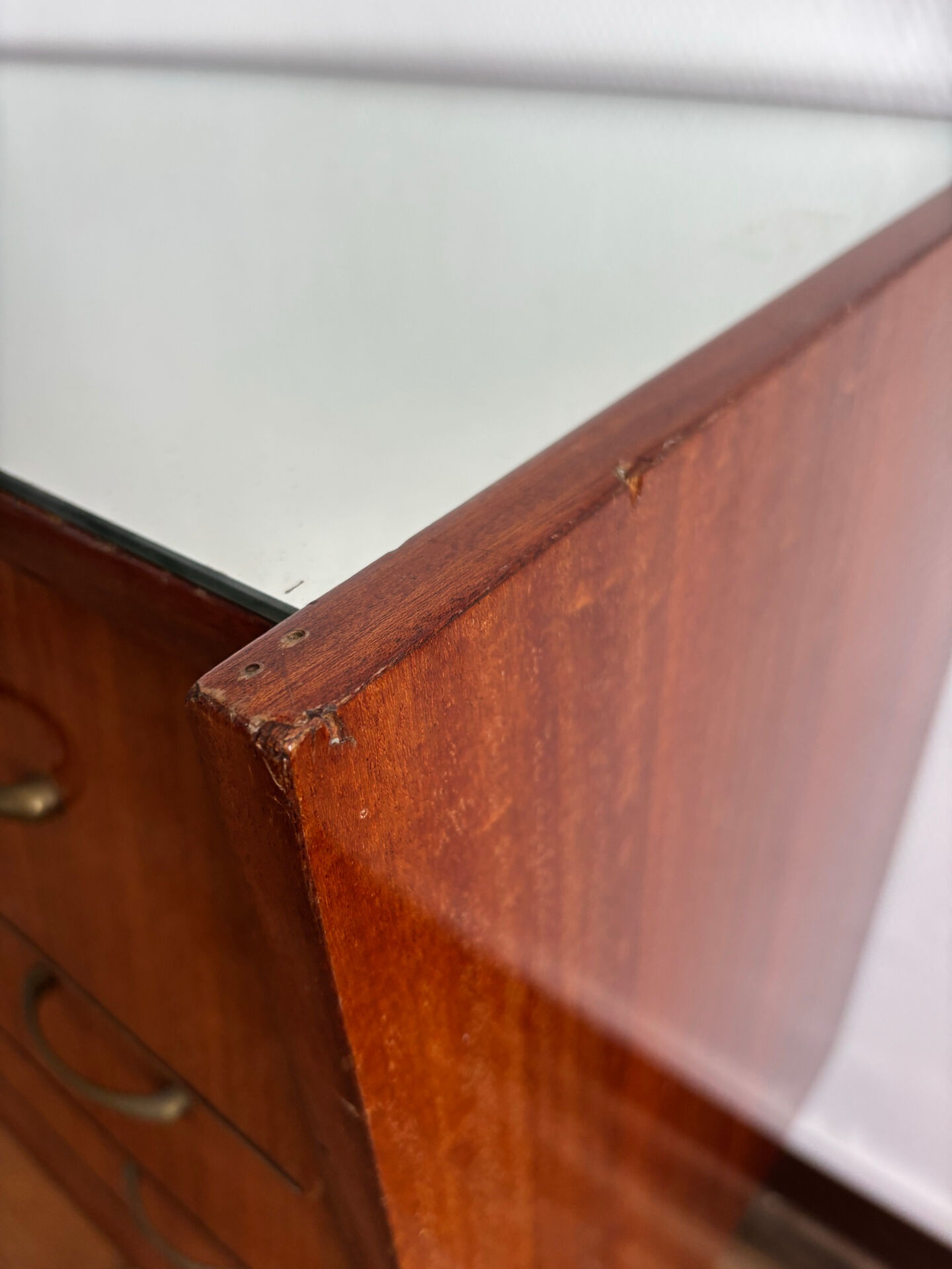 Vintage chest of drawers
