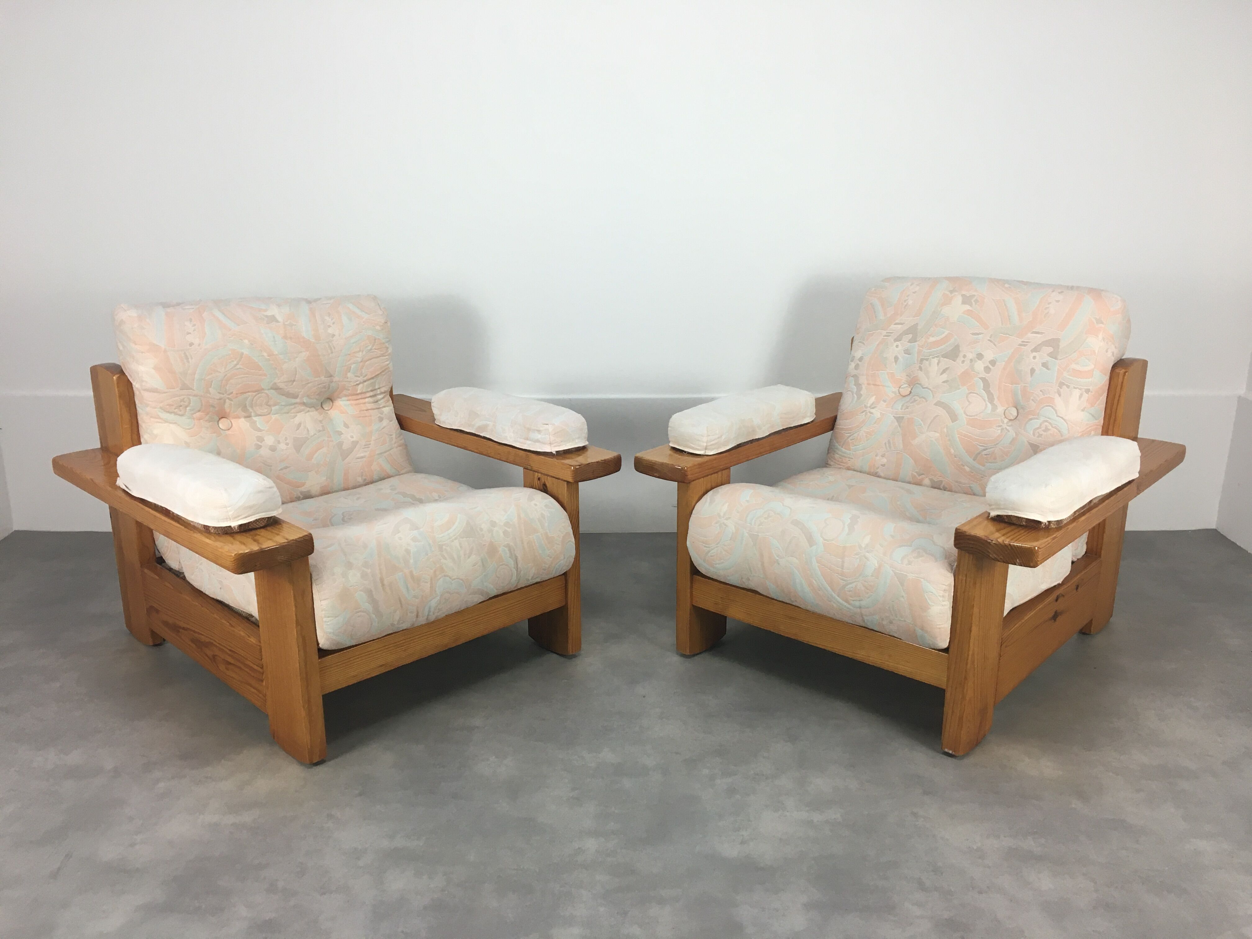 Pair of brutalist armchairs solid pine 60s-70s