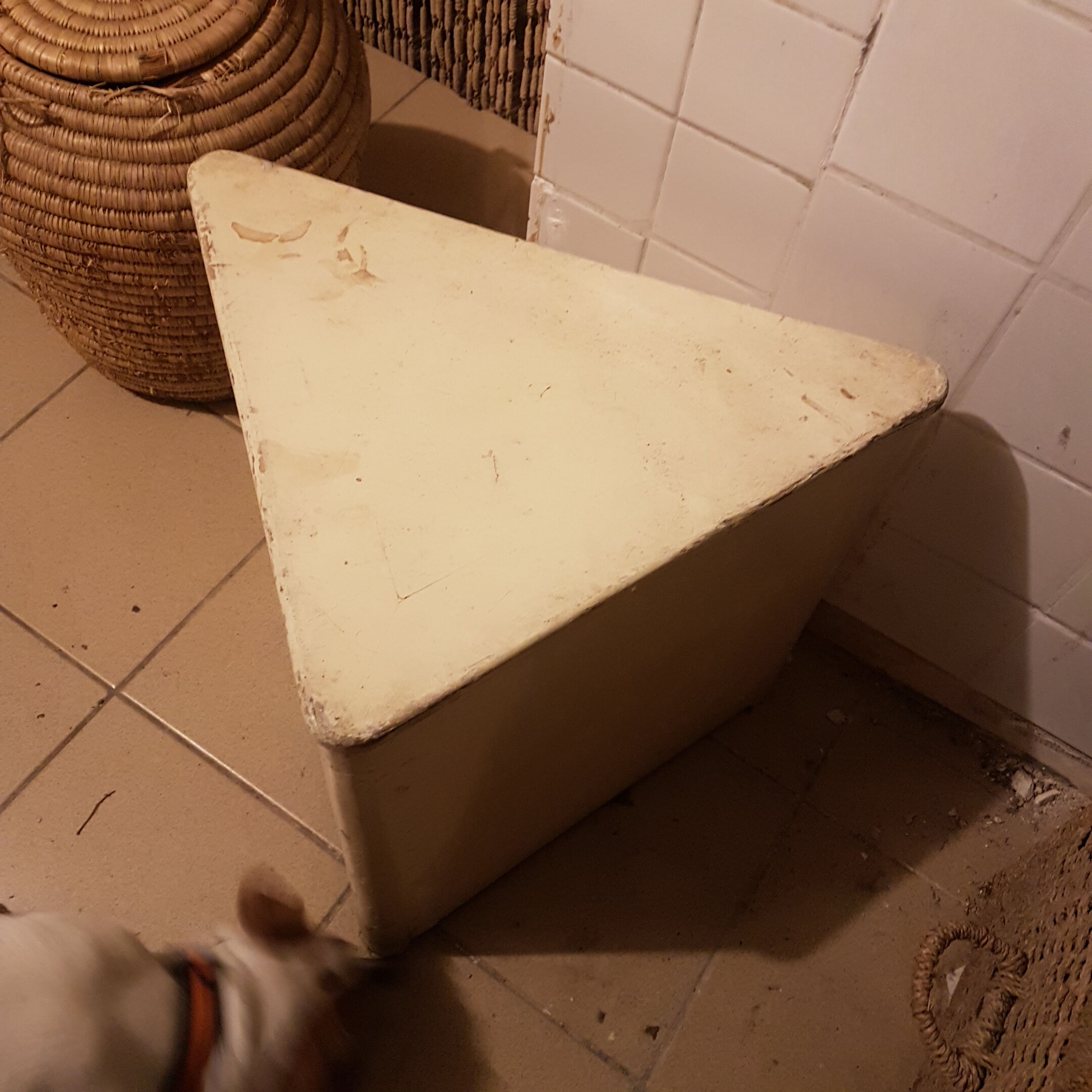 Triangular chest tab