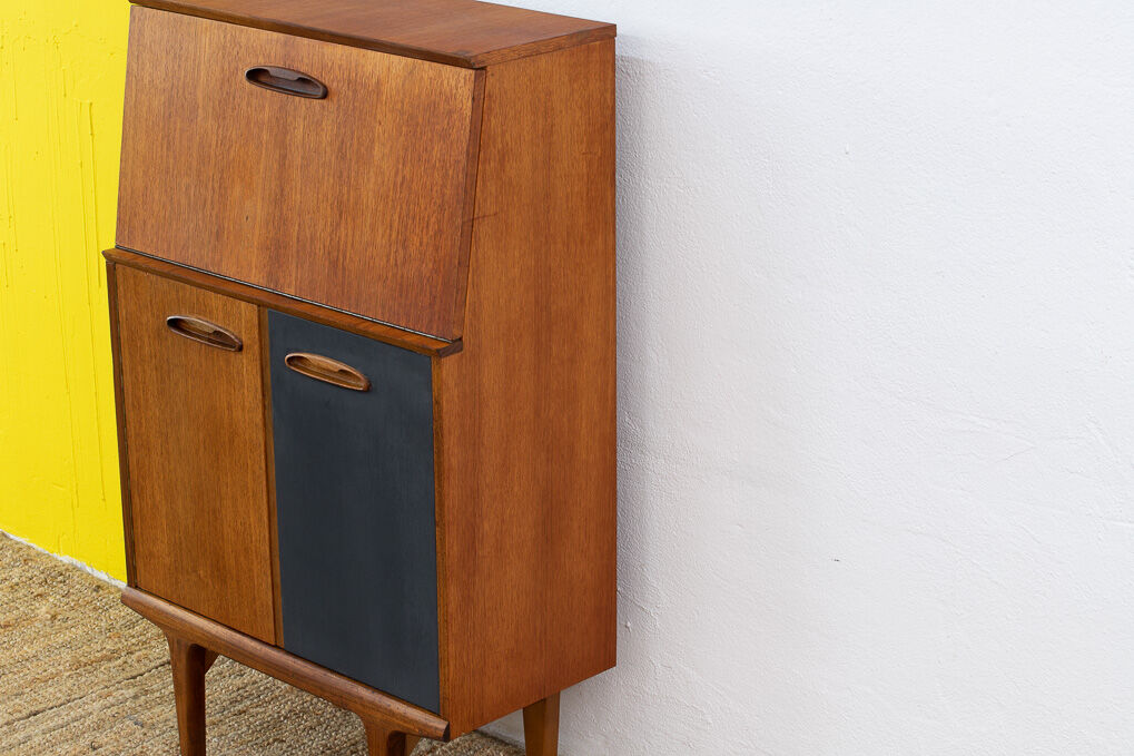 Vintage Scandinavian Office – 61 cm