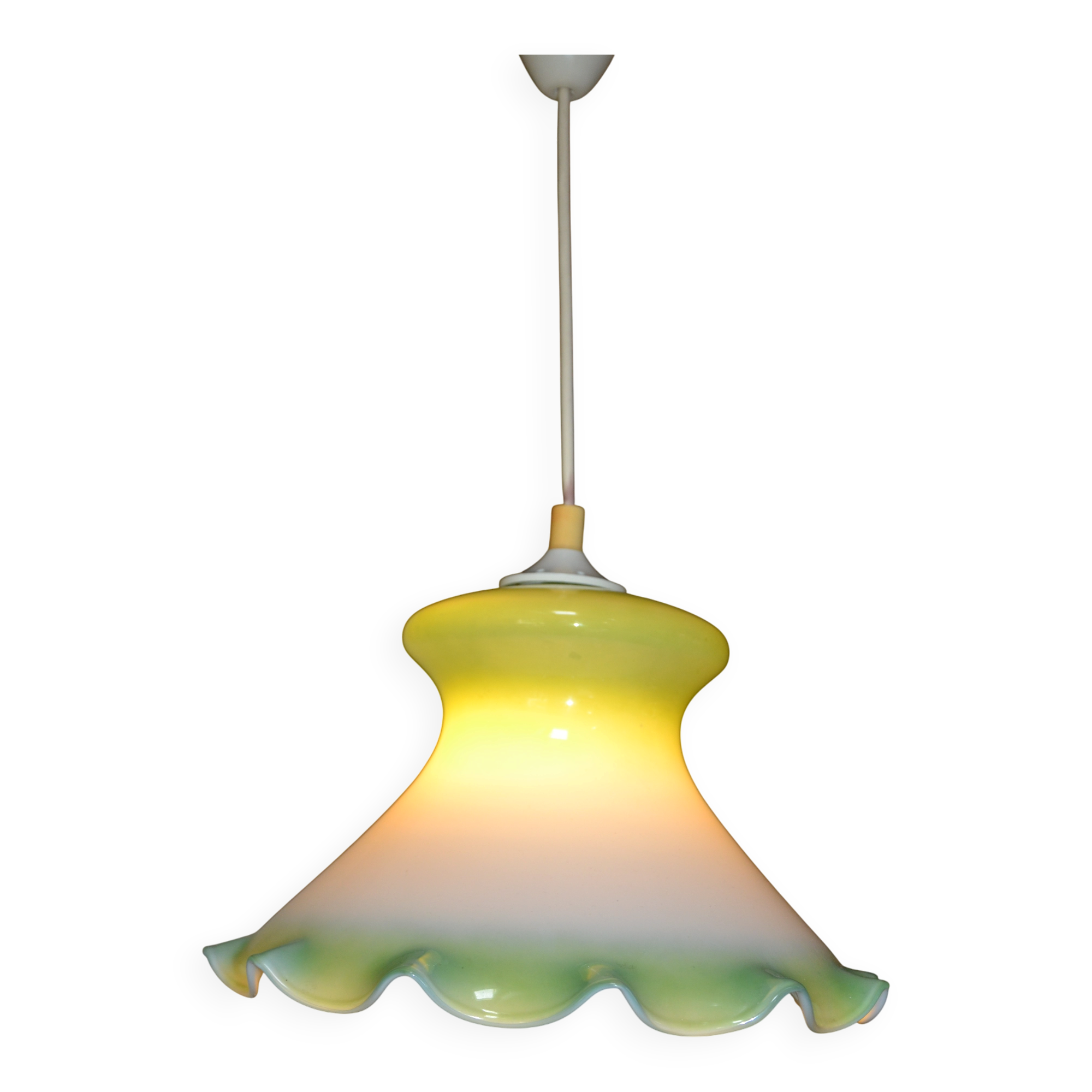 Vintage suspension in green opaline