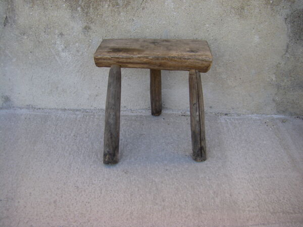 Tabouret de traite ancien