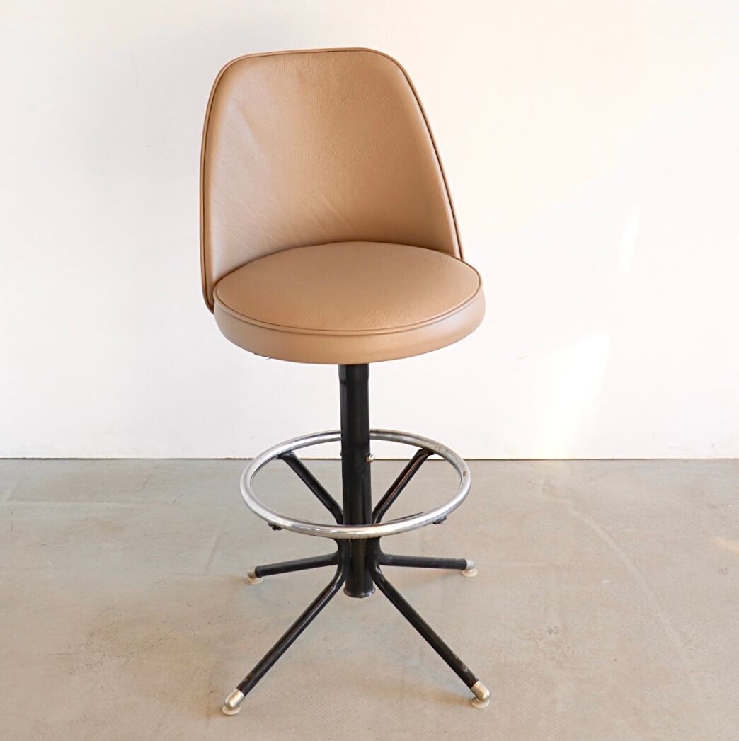 Tabouret de bar par Admiral Chrome Corp. USA 1950's