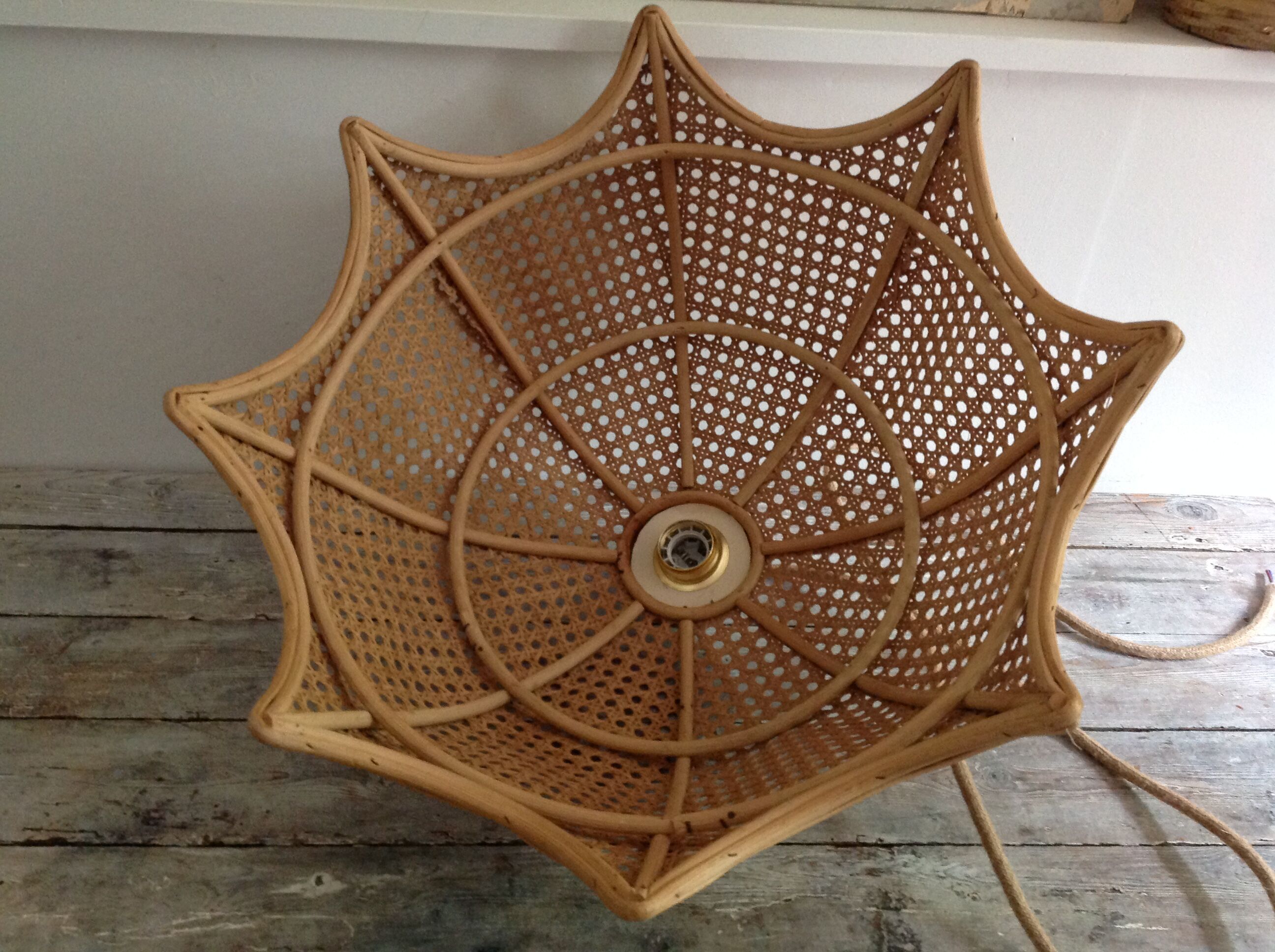 Rattan and caning hanging lamp